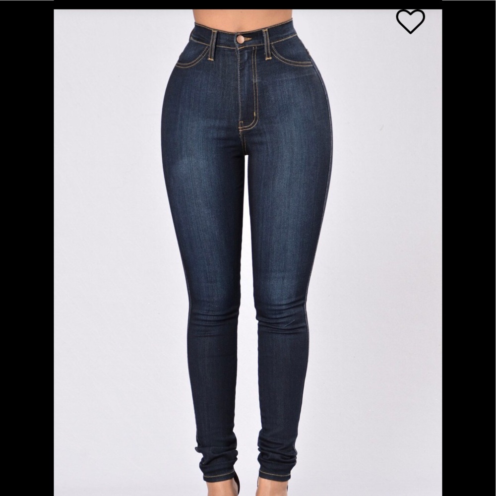 HIGH WAISTED FASHION NOVA JEANS